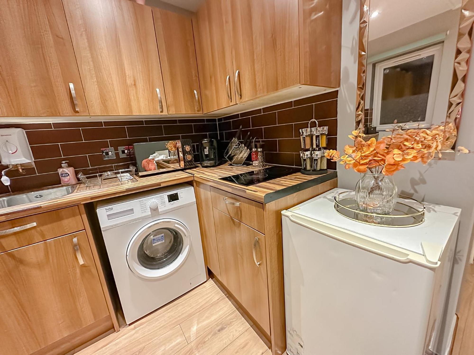 Stunning Studio Garden House - Free Wifi & Parking Hendon Eksteriør bilde